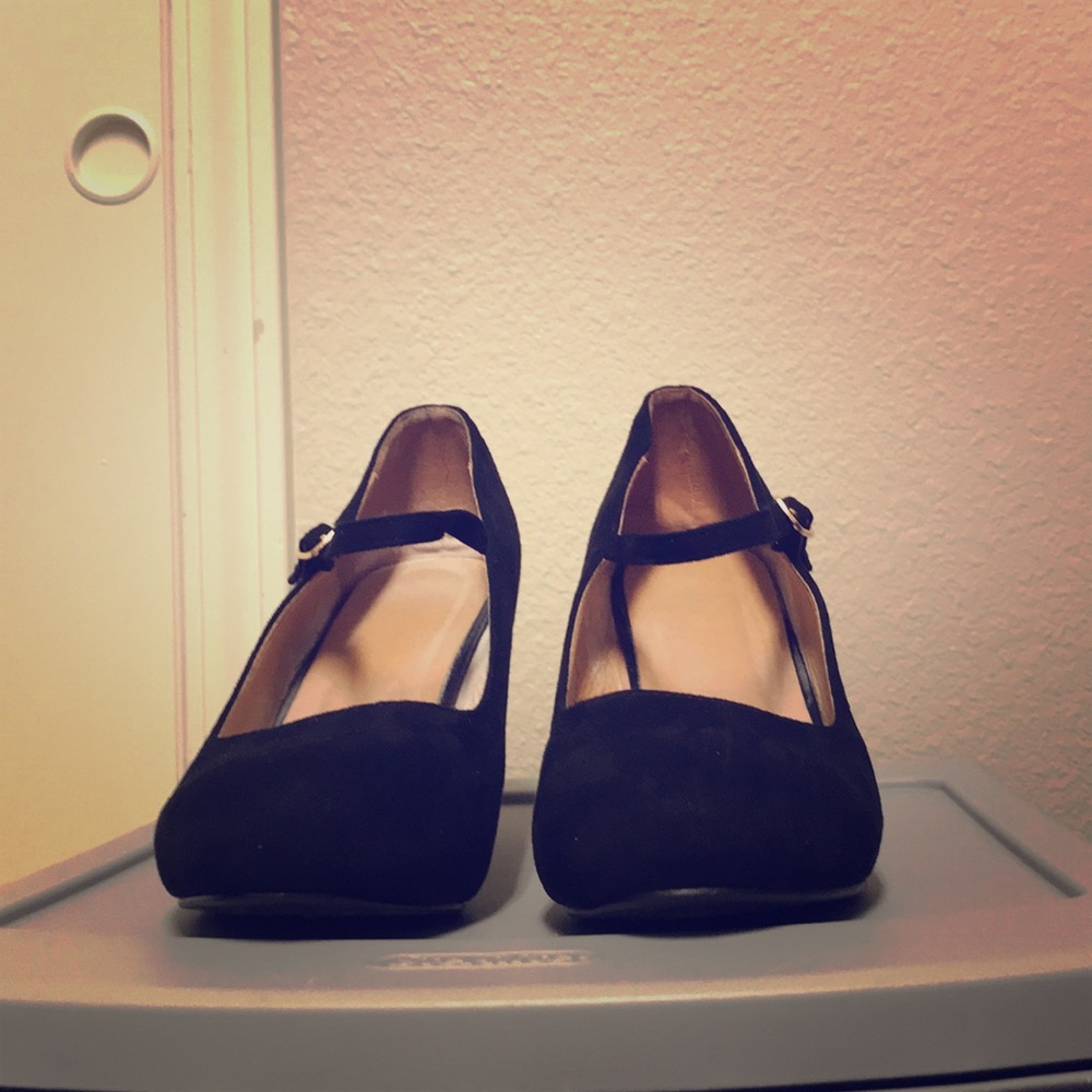 Black Suede Pumps